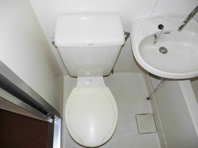3点ユニットの洋式トイレ