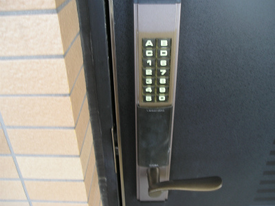 電子ロック錠