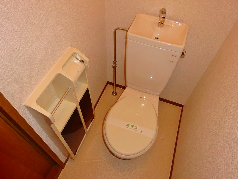 トイレもキレイに清掃済み