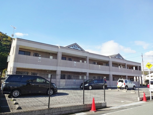 シャルマンハイツ