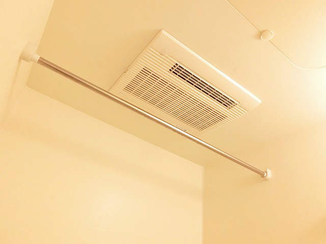 浴室乾燥機。バスルームを快適に、そして有効にお使いいただけます。