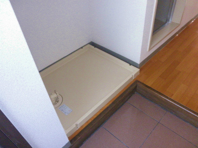 室内に洗濯機設置可能です