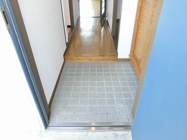 シューズBoxがある玄関。