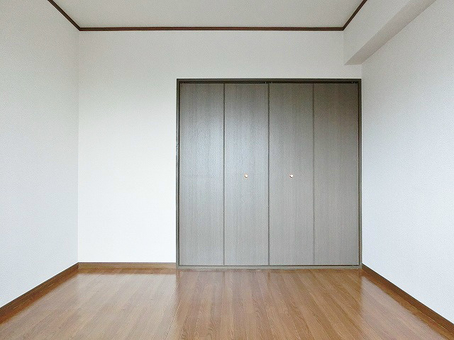 落ち着きのある洋室6帖