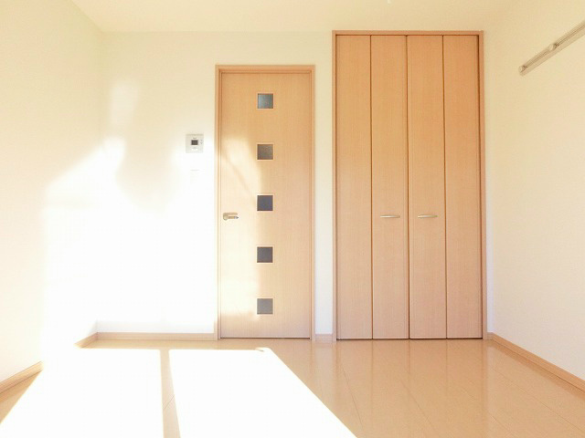 単身向けのお家ながら、設備が充実の2階の物件