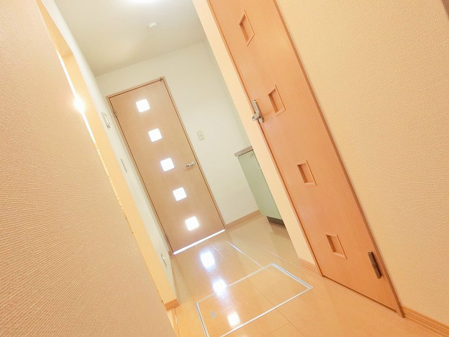 広いとはいえない物件ですが、どこかゆったりと感じます。