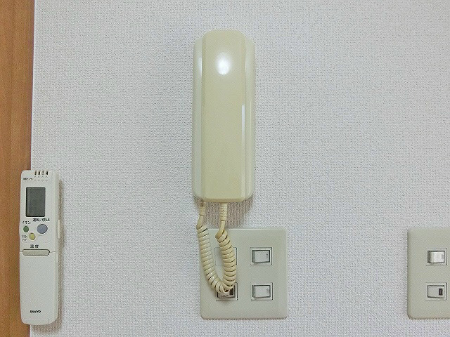 受話器タイプのインターホン