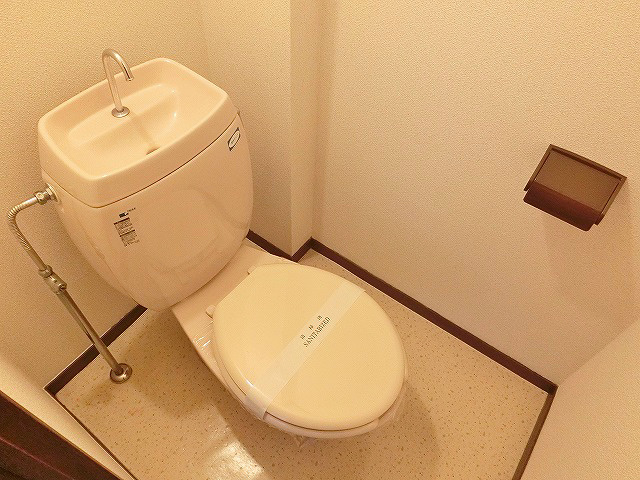 シンプルなトイレスペース。独立です。