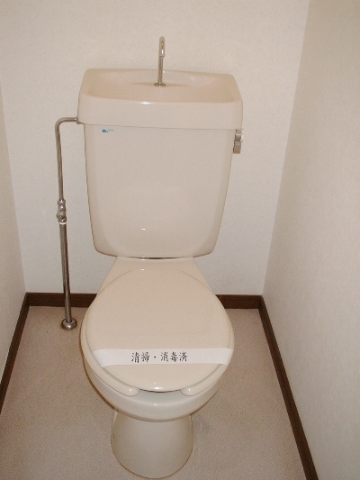 清潔感のあるトイレです。