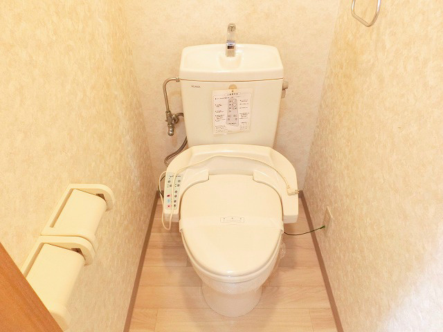 写真は同型タイプの室内写真です。