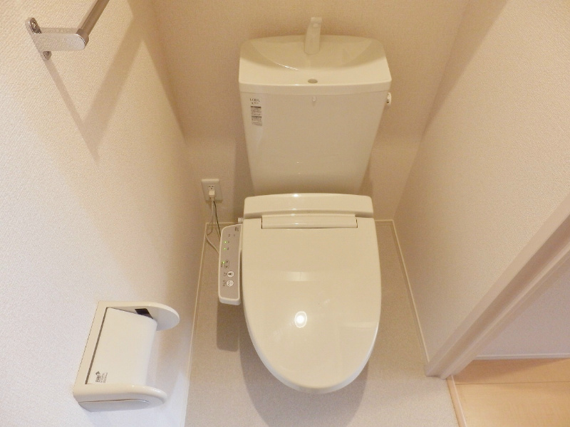 ウォシュレット付のトイレ