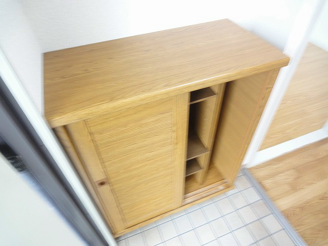 シューズボックスになります