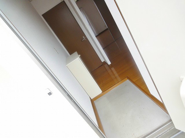 ｼｭｰｽﾞボックス付きの玄関です。