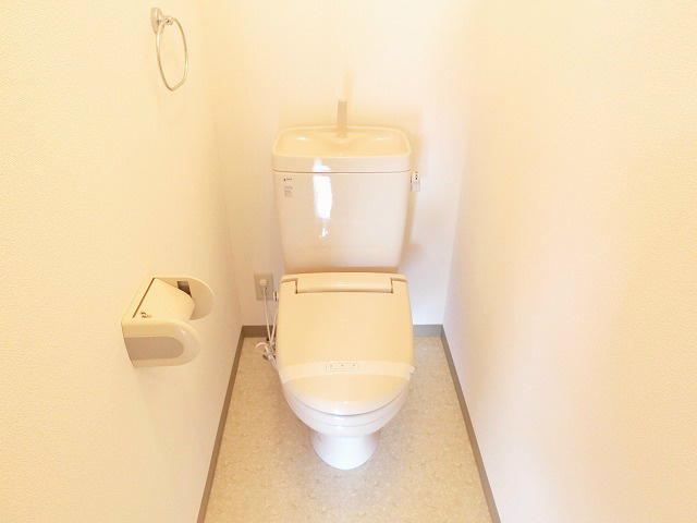 清潔感のあるトイレスペース