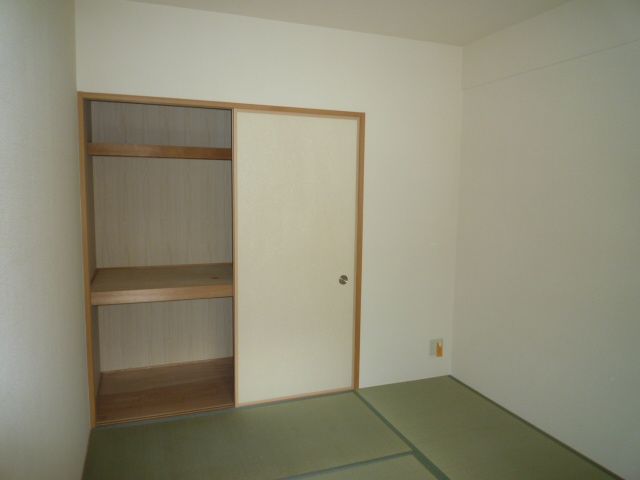 約1帖分の押入れです