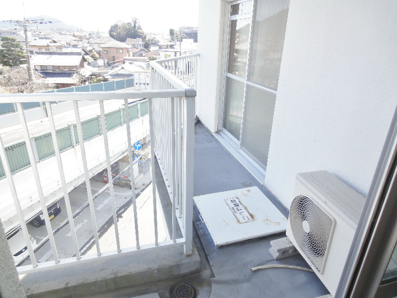 同物件別室写真ですので実際の室内とは異なります。