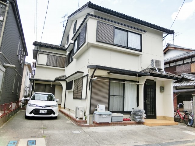 栗東市川辺貸家
