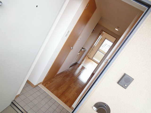 大きな玄関になります