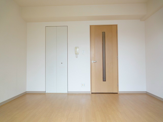 大きな洋室になります