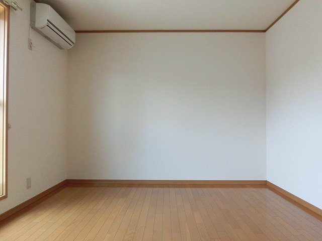 エアコン付きの洋室
