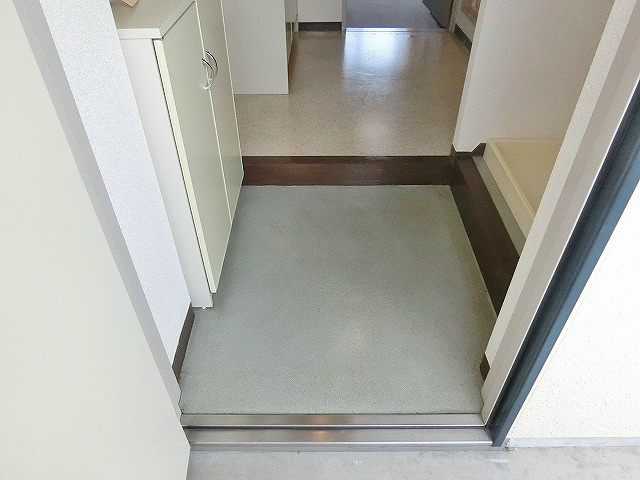 シューズBoxのある玄関。