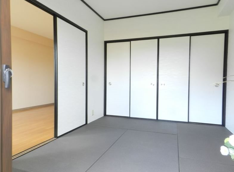 別室の写真です。実際の写真とは異なります。