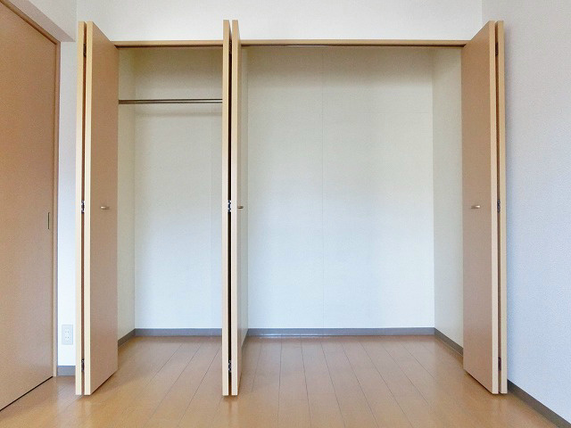 中は物入れとＣＬ