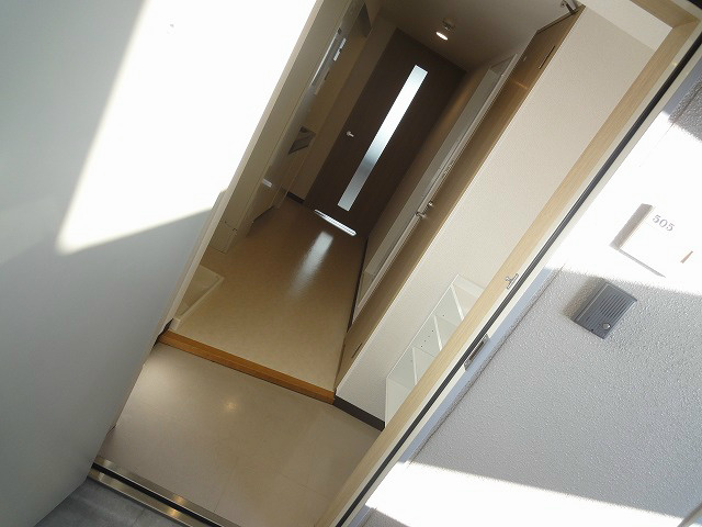 玄関になります。