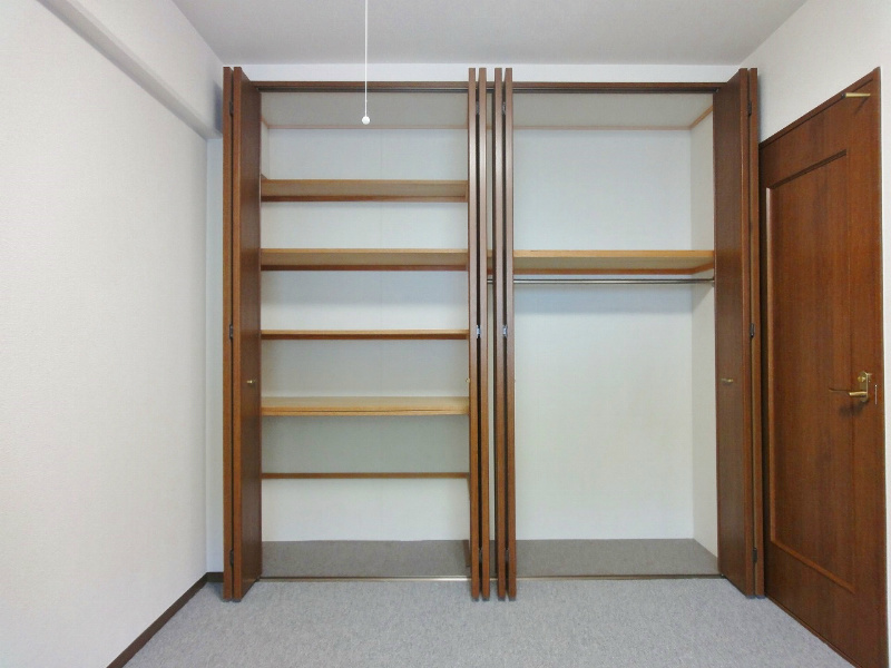 写真は他のお部屋のものです。参考程度にご覧ください