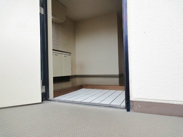 段差の少ない玄関です。