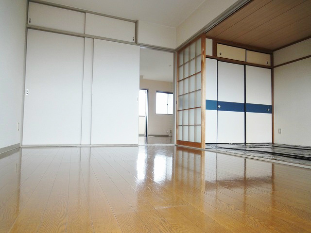 明るい洋室です。