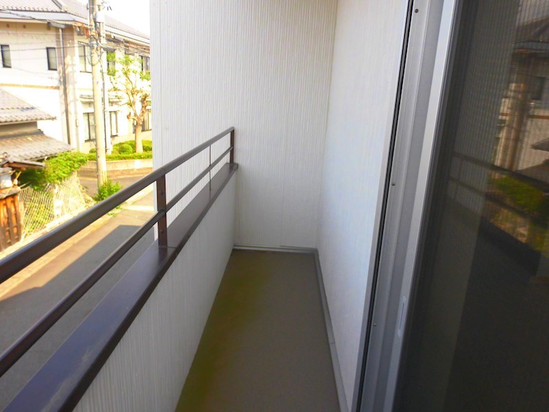 横に長いベランダです！