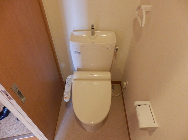 ウォシュレット付のトイレ
