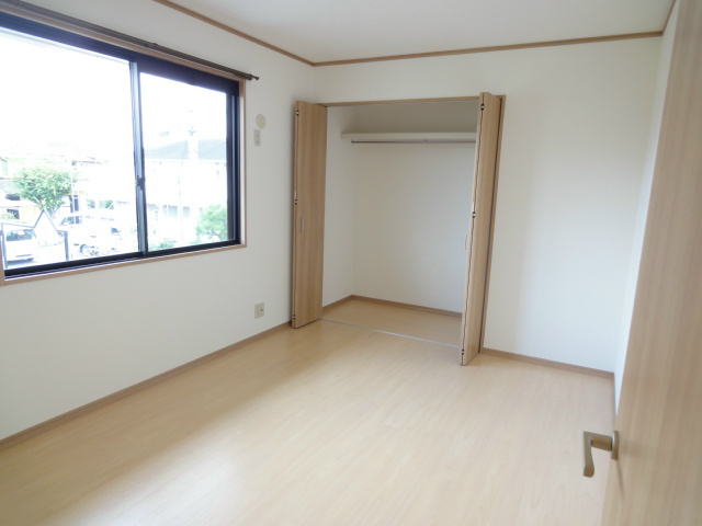 約6帖の洋室です。