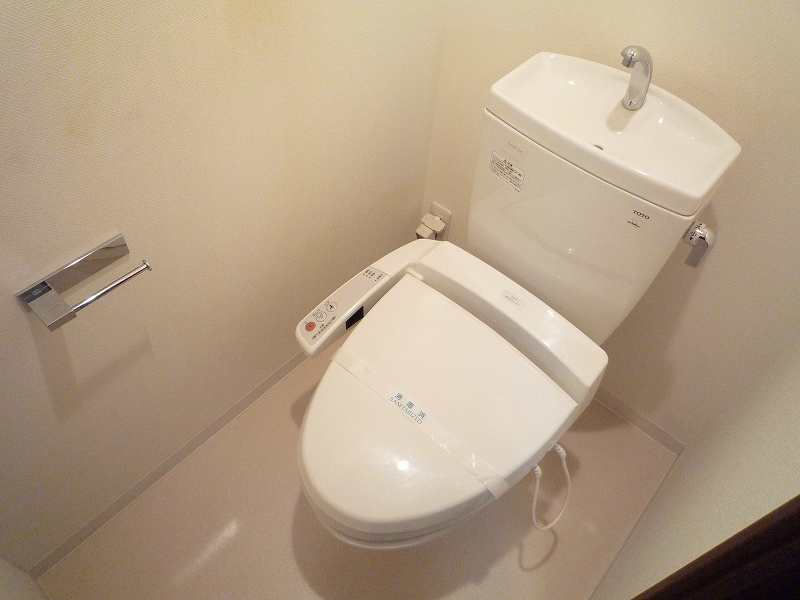 ウォシュレット付のトイレです。