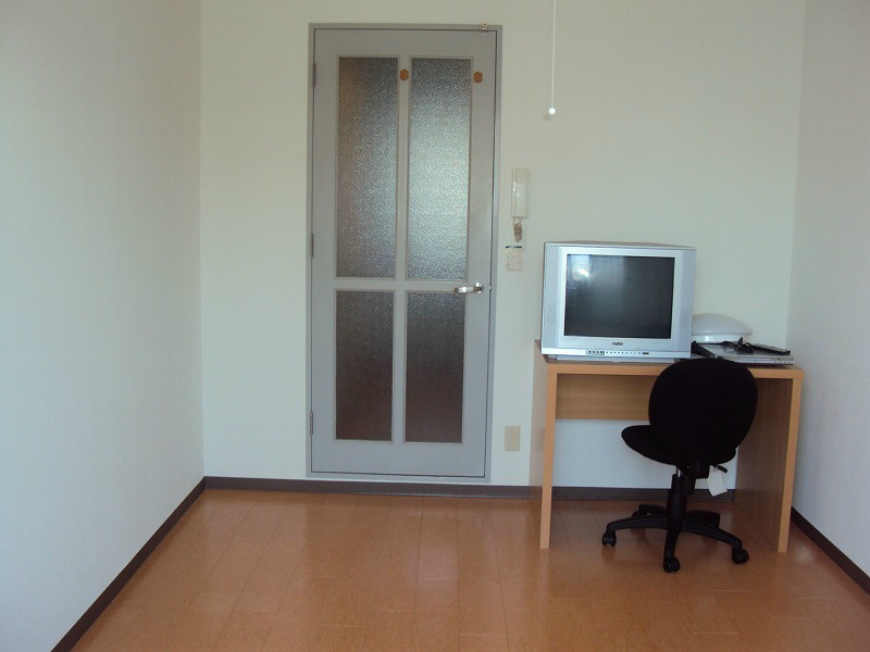 家具・家電はついていません。