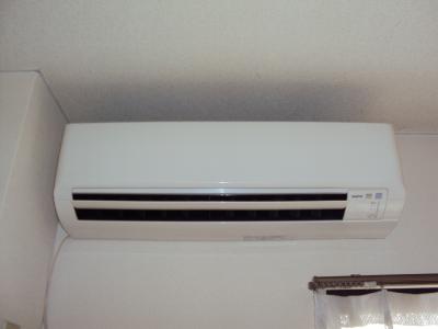 エアコン1基ついてます