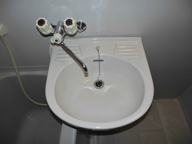 お湯も使える洗面台