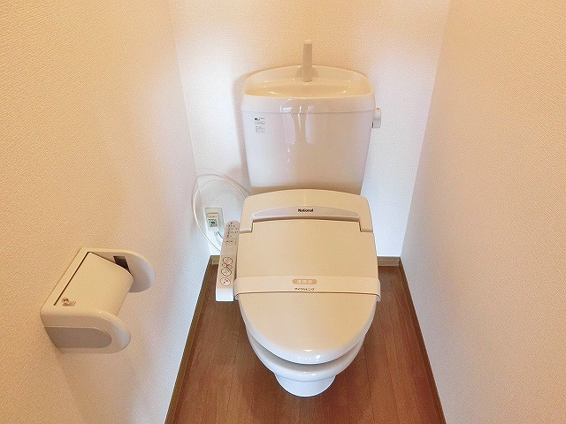 ウォシュレットを採用しています。