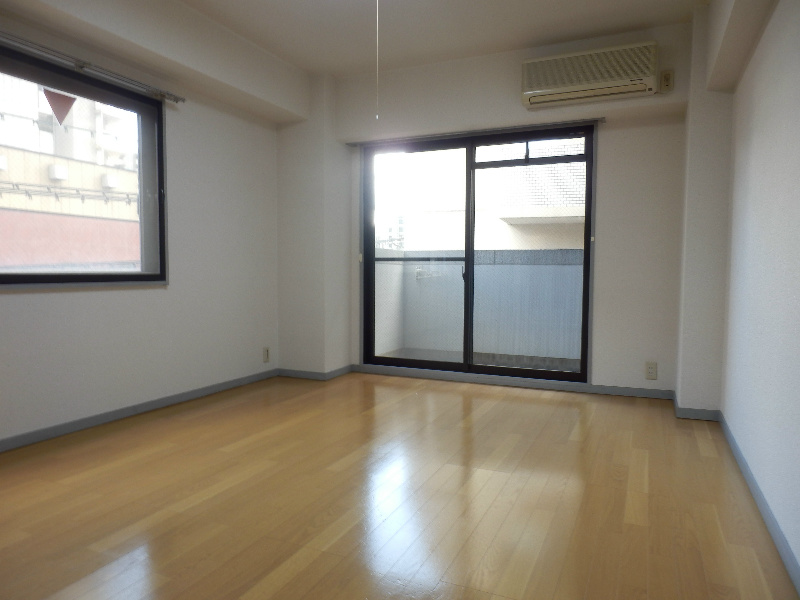 明るいお部屋です。