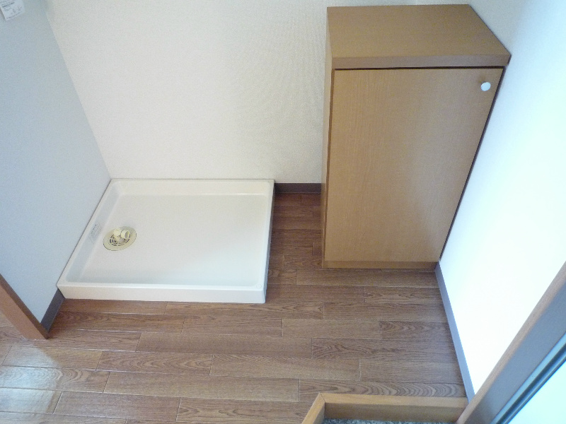 写真は105号室のものです。