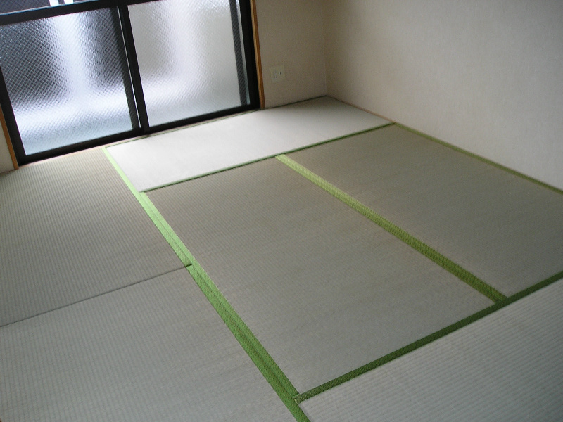 バルコニーに面した和室