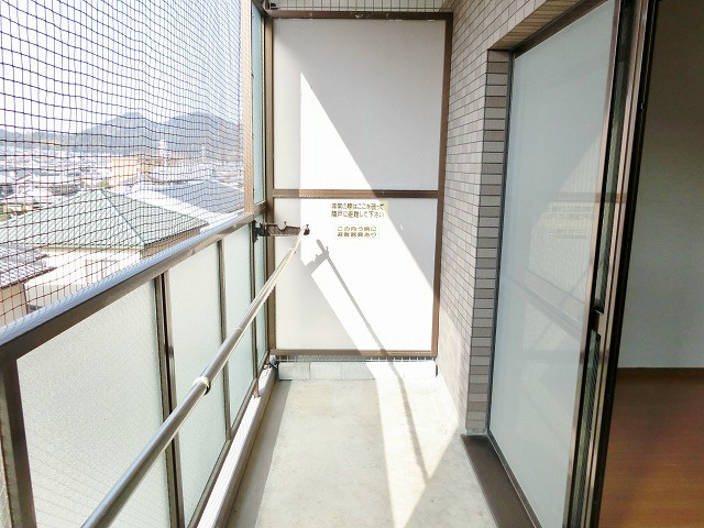 奥行きもあり使いやすいバルコニー