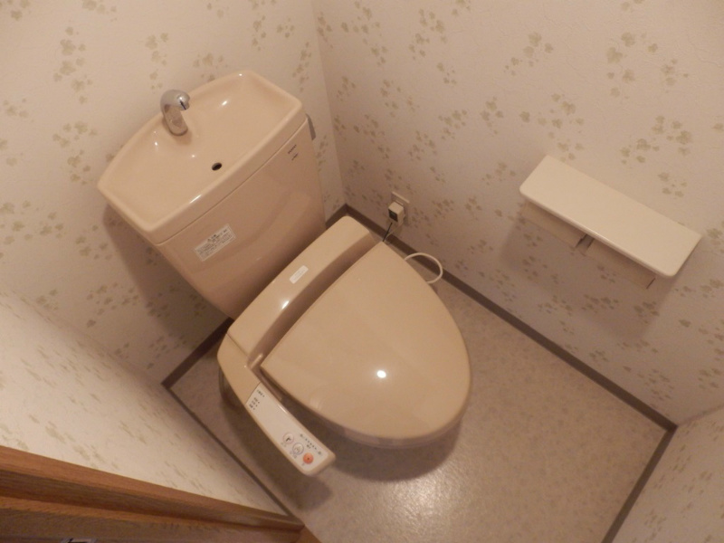 ウォシュレット付のトイレ