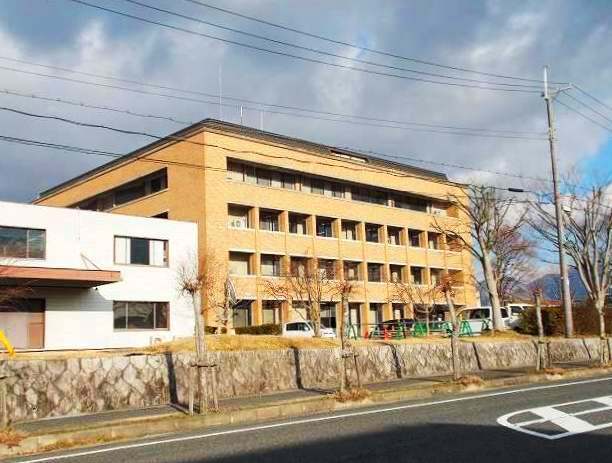 日野町役場まで800m