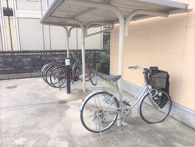 屋根付駐輪場