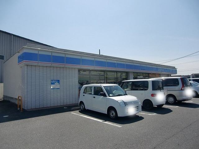 ローソン国道辻店まで581m