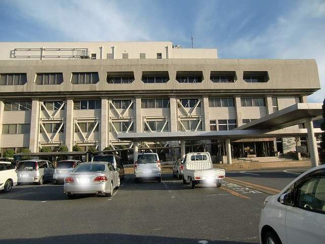 栗東市役所まで986m