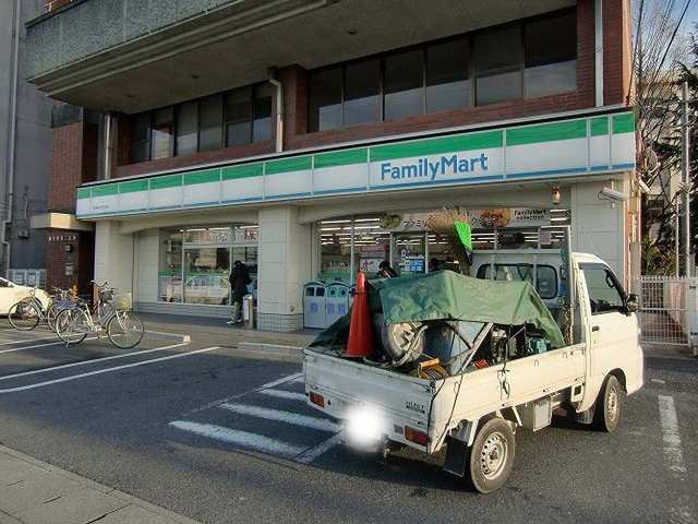 ファミリーマート栗東中学校前店まで672m