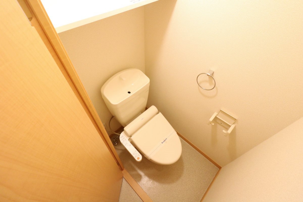 トイレは温水便座つき（※画像は代表例です）